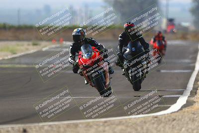 media/Sep-20-2025-TrackDaz (Sat) [[27f0cde673]]/B Group/220pm (Turn 9)/